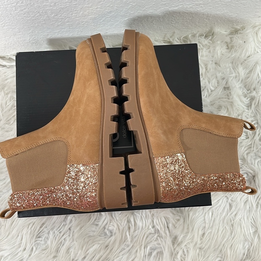DV DOLCE VITA Women's Davys Chelsea Boot Big Kids Size 5 NEW - Picture 9 of 16